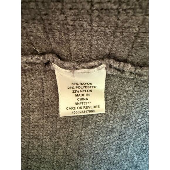 ELLE Womens Grey White Thick Striped Cardigan Sweater Size Small - Picture 3 of 5